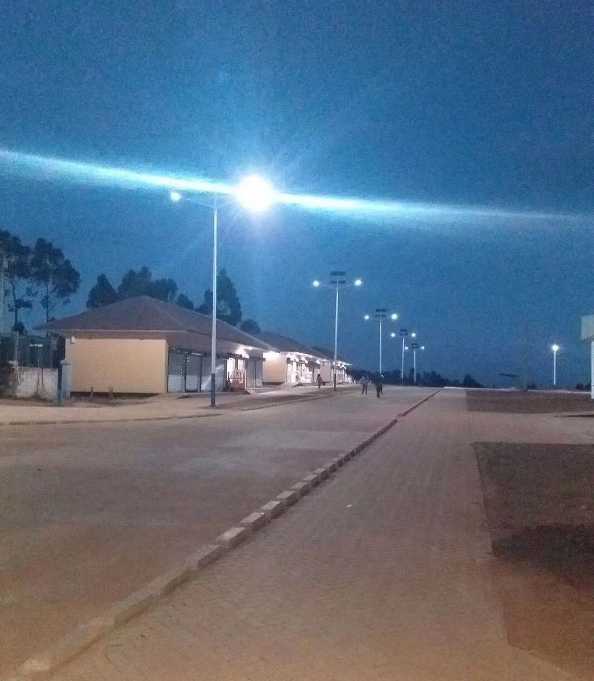 拉萨市非洲科特迪瓦太阳能路灯工程