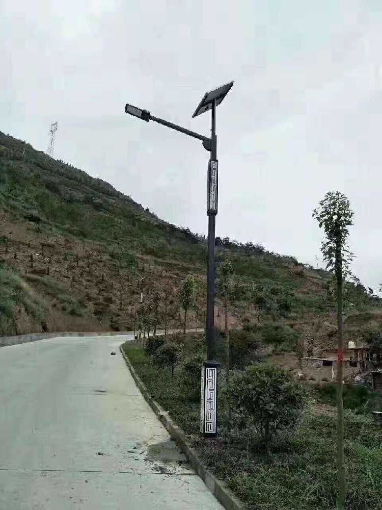 拉萨市仿古太阳能路灯